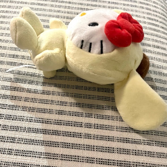 🎉RARE🎉 - Sanrio limited edition Hello Kitty dressed as Pompompurin costume - Picture 5 of 11